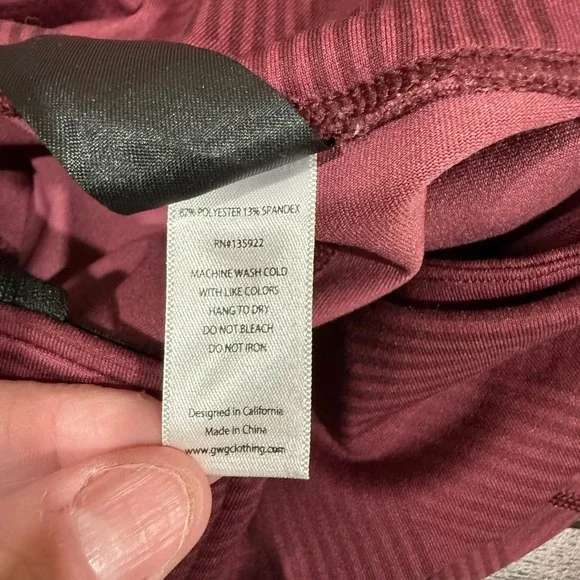 Girls With Guns Concealed Casual Burgundy Geometric CCW Holster Leggings Small - Picture 4 of 6